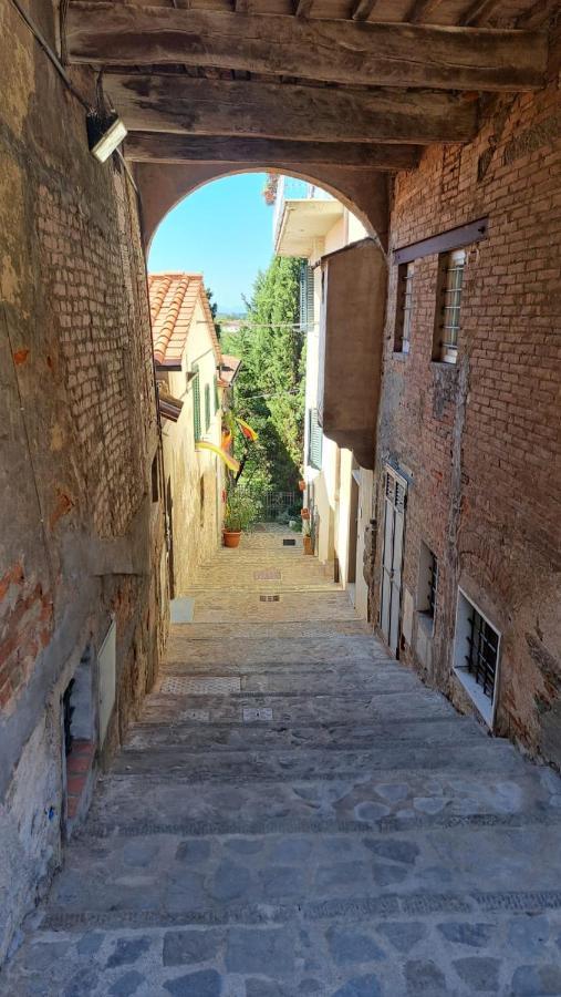Ferienwohnung Casina Di Alice Vinci Exterior foto