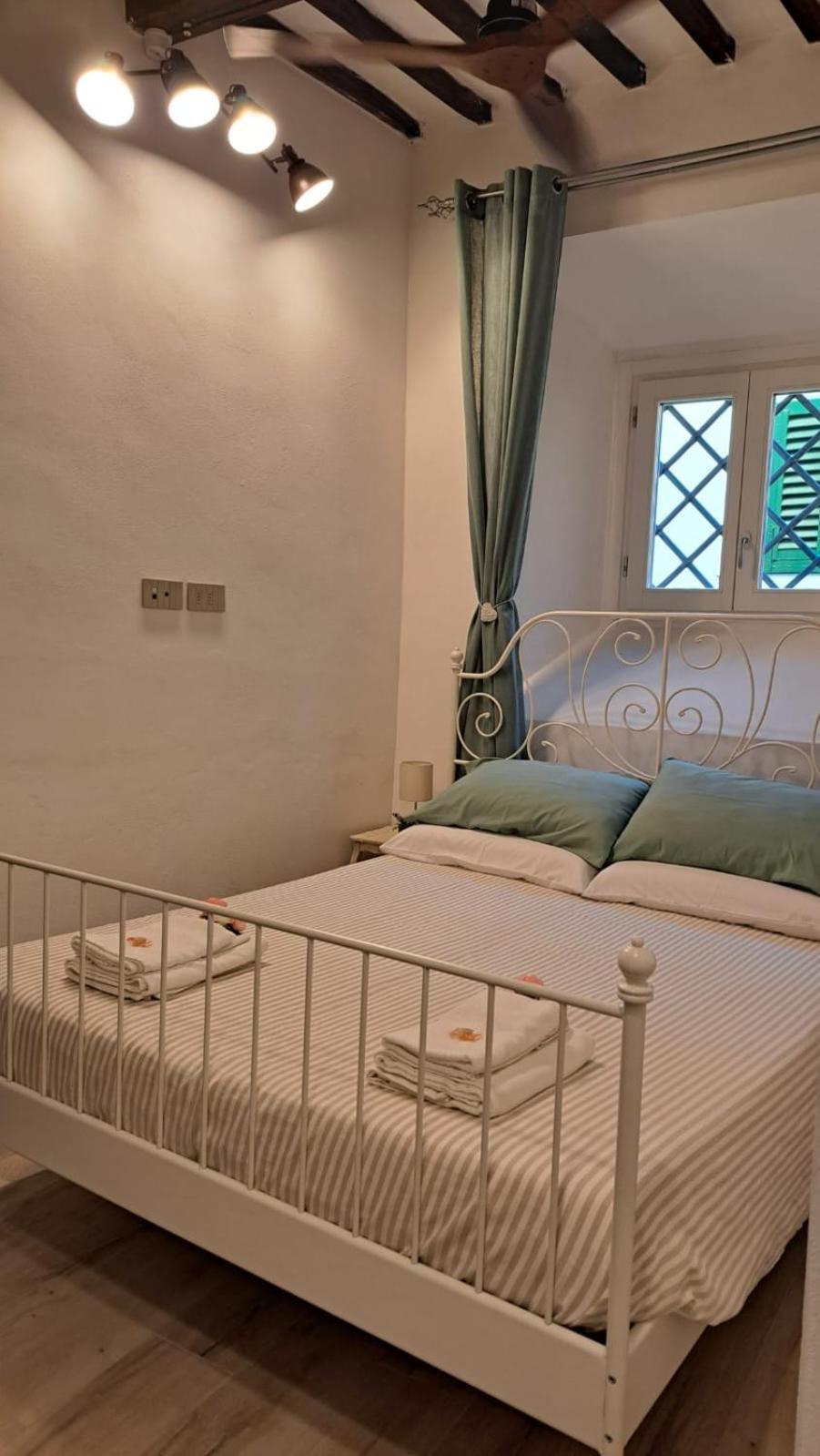 Ferienwohnung Casina Di Alice Vinci Exterior foto