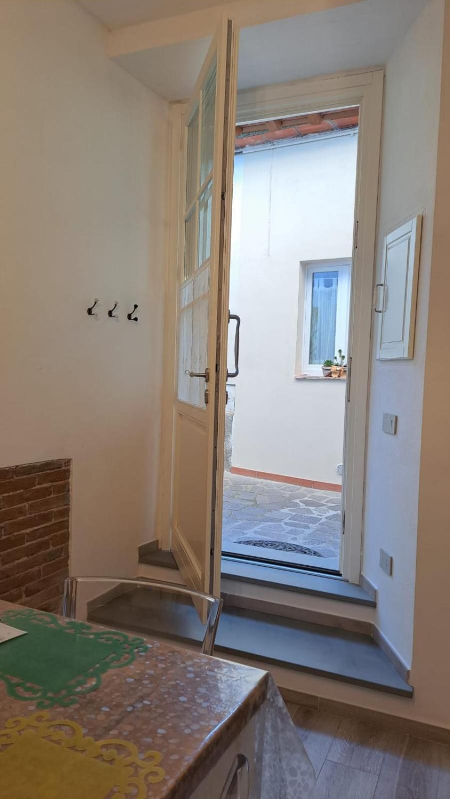 Ferienwohnung Casina Di Alice Vinci Exterior foto